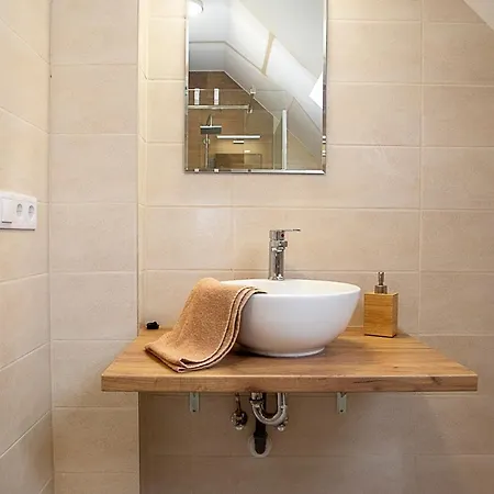 아파트 Sasfeszek Bük