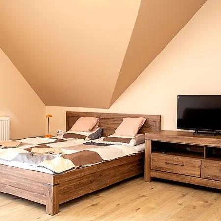 Apartment Sasfeszek Buk